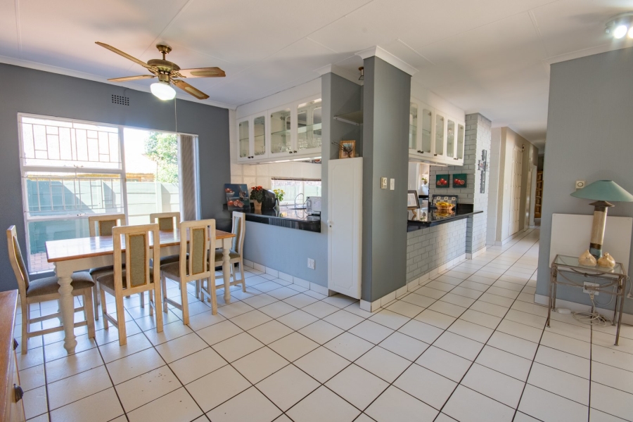 5 Bedroom Property for Sale in Sunward Park Gauteng