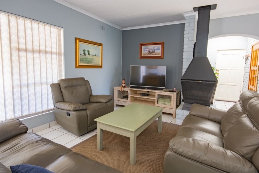 5 Bedroom Property for Sale in Sunward Park Gauteng