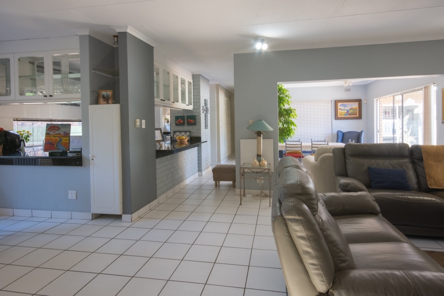 5 Bedroom Property for Sale in Sunward Park Gauteng