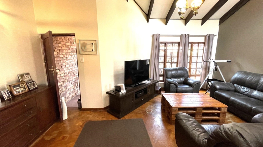 4 Bedroom Property for Sale in Clubview Gauteng