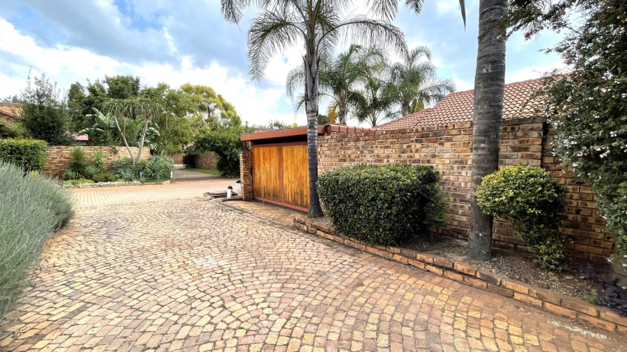 4 Bedroom Property for Sale in Clubview Gauteng