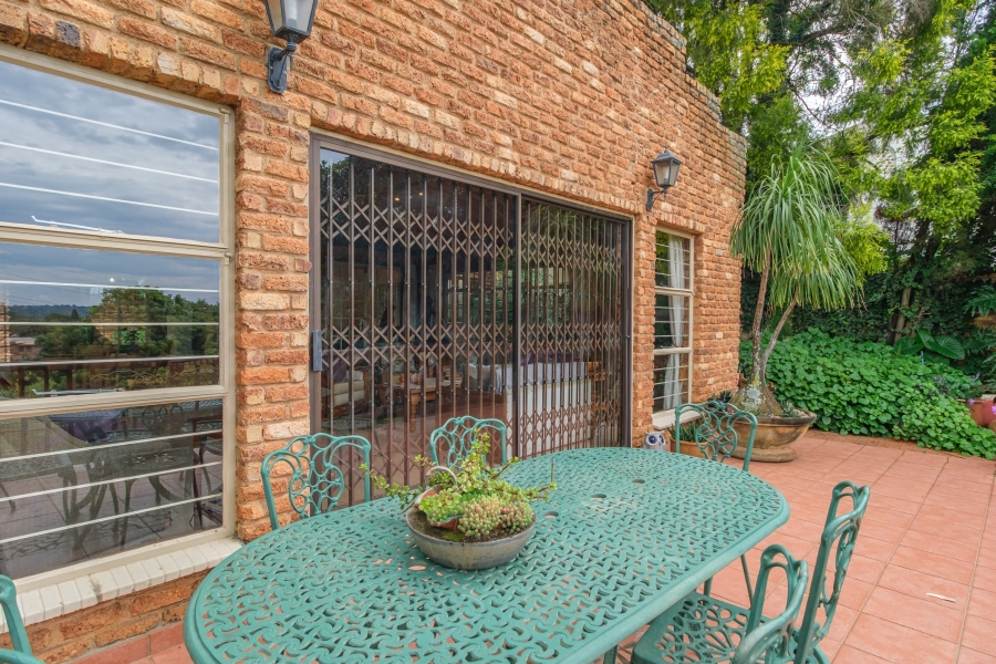4 Bedroom Property for Sale in Strubensvallei Gauteng