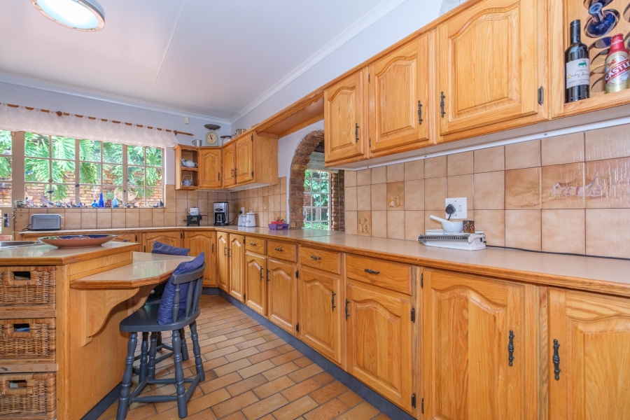 4 Bedroom Property for Sale in Strubensvallei Gauteng