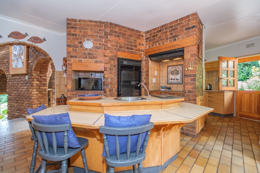 4 Bedroom Property for Sale in Strubensvallei Gauteng