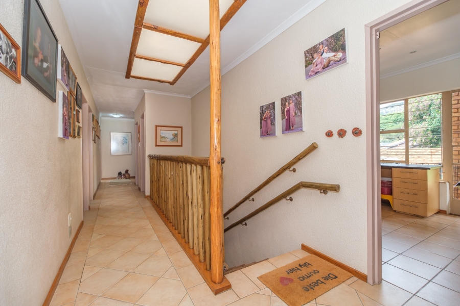 4 Bedroom Property for Sale in Strubensvallei Gauteng