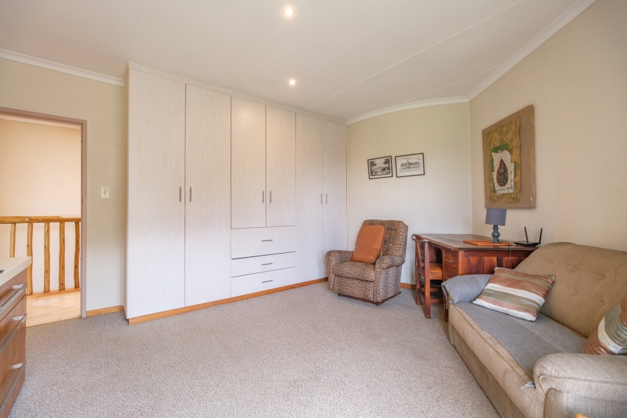 4 Bedroom Property for Sale in Strubensvallei Gauteng