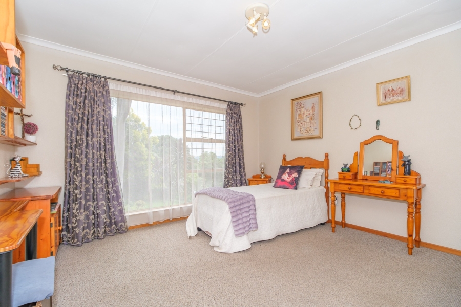 4 Bedroom Property for Sale in Strubensvallei Gauteng