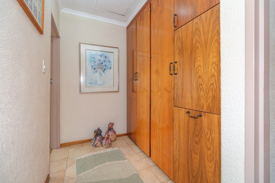 4 Bedroom Property for Sale in Strubensvallei Gauteng