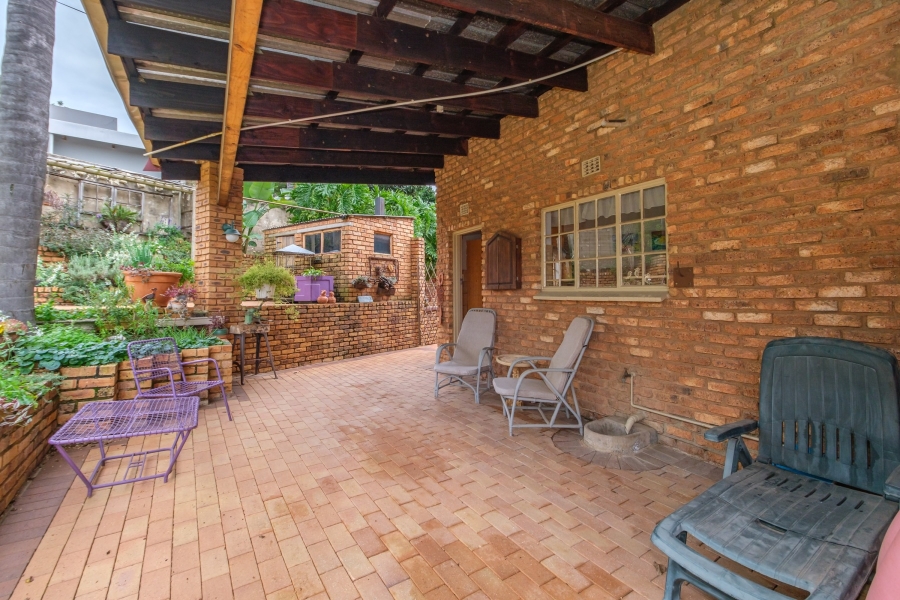 4 Bedroom Property for Sale in Strubensvallei Gauteng