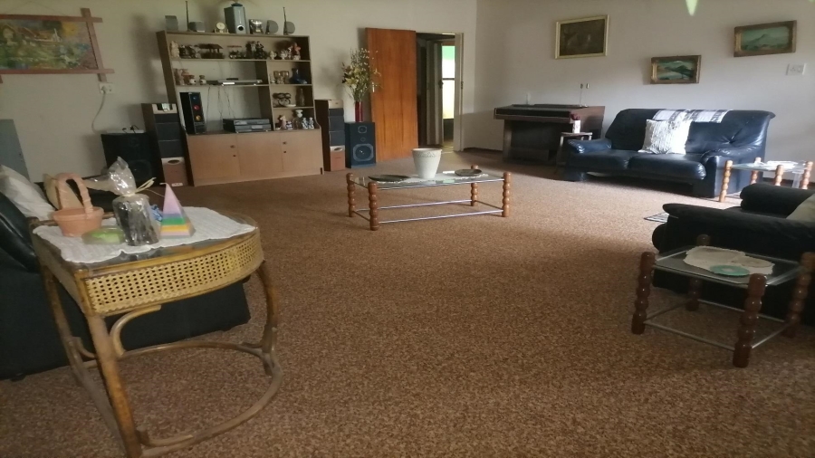 4 Bedroom Property for Sale in Theoville Gauteng
