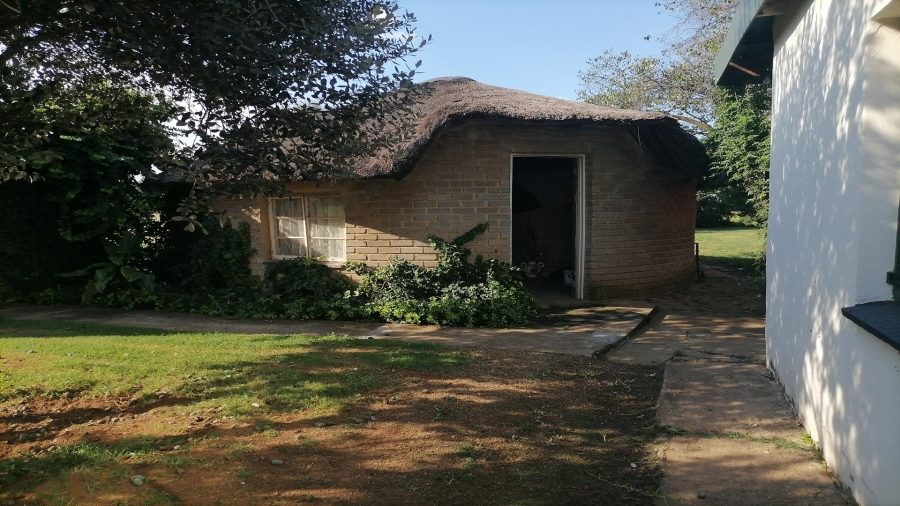 4 Bedroom Property for Sale in Theoville Gauteng