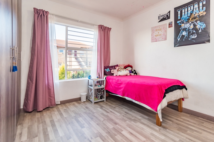 3 Bedroom Property for Sale in Wilgeheuwel Gauteng