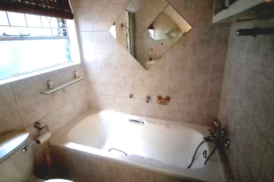 2 Bedroom Property for Sale in Albemarle Gauteng