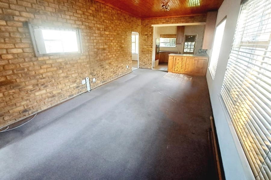 2 Bedroom Property for Sale in Albemarle Gauteng