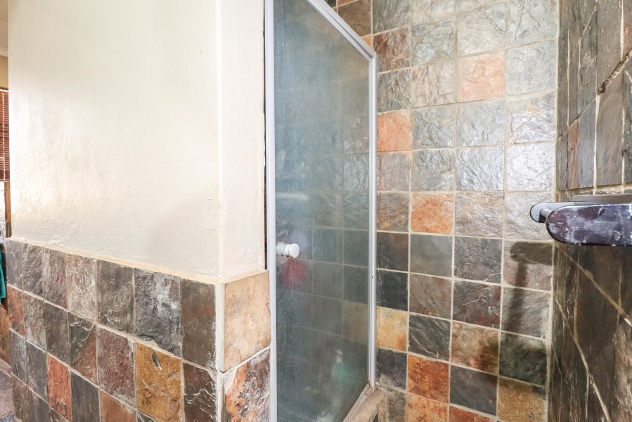 4 Bedroom Property for Sale in Mnandi Gauteng