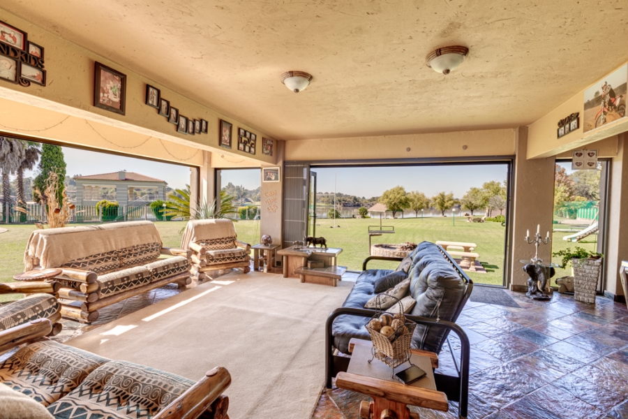13 Bedroom Property for Sale in Marlbank Gauteng