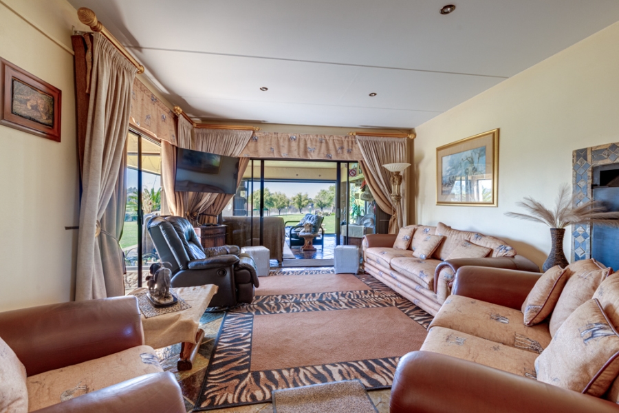 13 Bedroom Property for Sale in Marlbank Gauteng