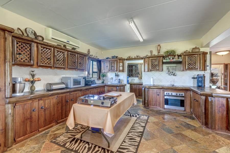 13 Bedroom Property for Sale in Marlbank Gauteng