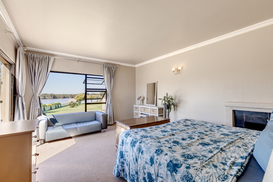 13 Bedroom Property for Sale in Marlbank Gauteng
