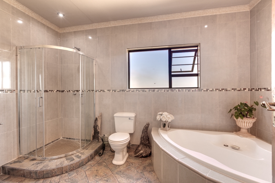 13 Bedroom Property for Sale in Marlbank Gauteng