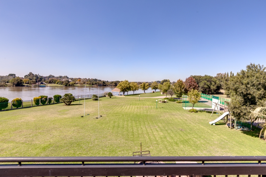 13 Bedroom Property for Sale in Marlbank Gauteng