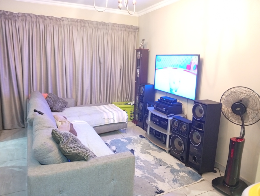 To Let 3 Bedroom Property for Rent in Nellmapius Gauteng