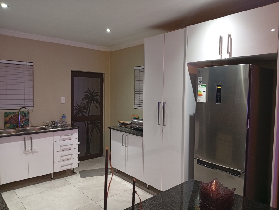 To Let 3 Bedroom Property for Rent in Nellmapius Gauteng