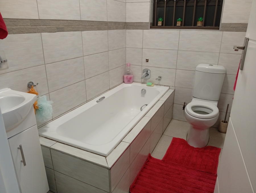 To Let 3 Bedroom Property for Rent in Nellmapius Gauteng