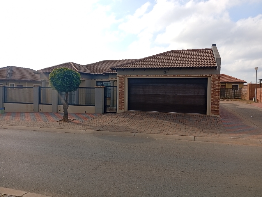 To Let 3 Bedroom Property for Rent in Nellmapius Gauteng