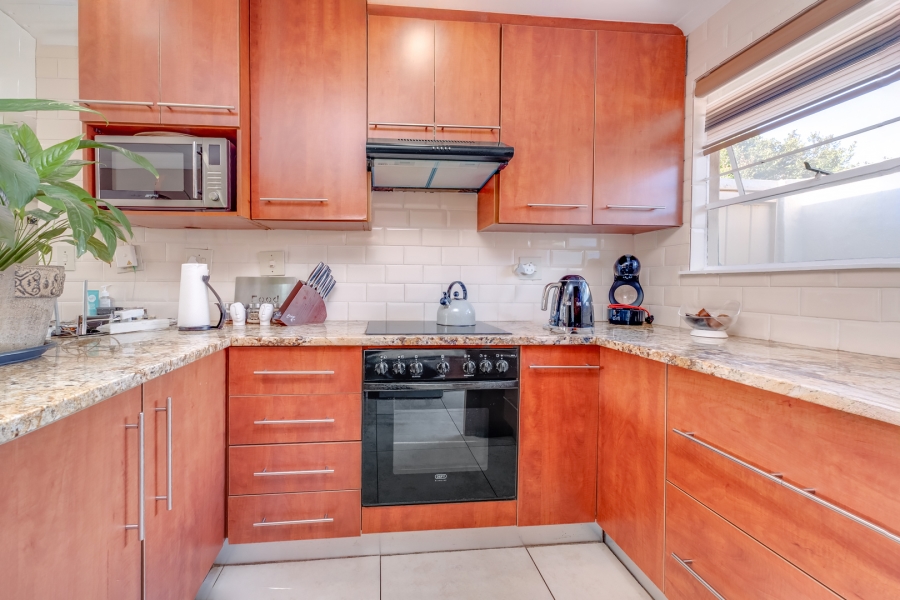 To Let 2 Bedroom Property for Rent in Sunninghill Gauteng