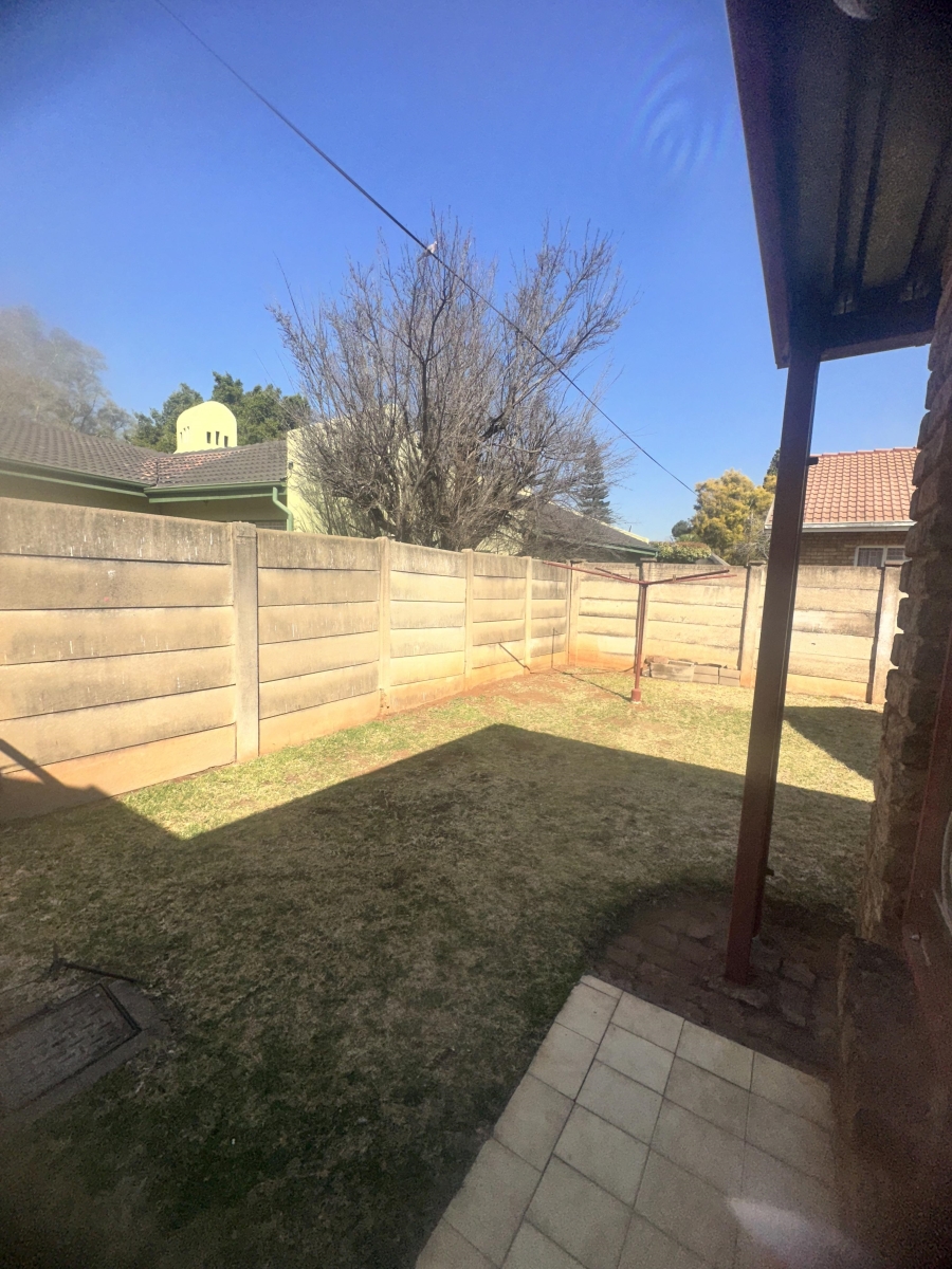 4 Bedroom Property for Sale in Dorandia Gauteng
