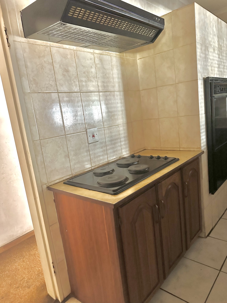 4 Bedroom Property for Sale in Dorandia Gauteng