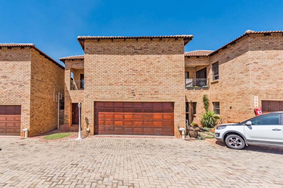 3 Bedroom Property for Sale in Chancliff Ridge Gauteng