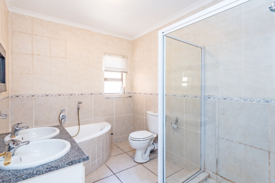 3 Bedroom Property for Sale in Chancliff Ridge Gauteng
