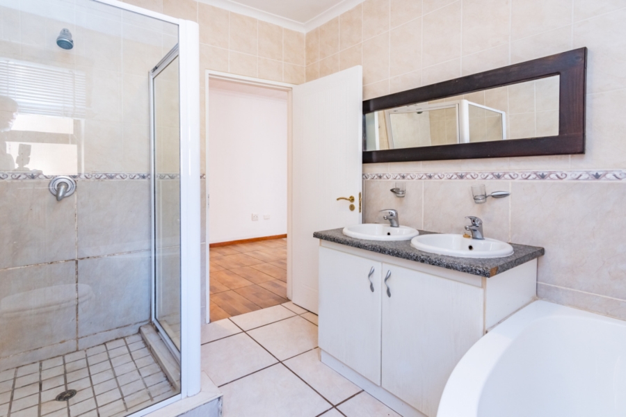 3 Bedroom Property for Sale in Chancliff Ridge Gauteng