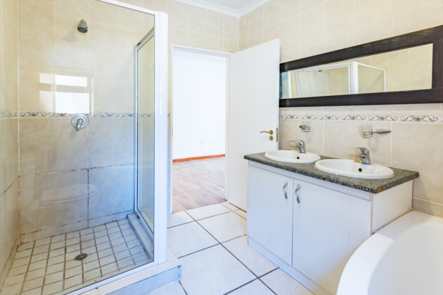 3 Bedroom Property for Sale in Chancliff Ridge Gauteng