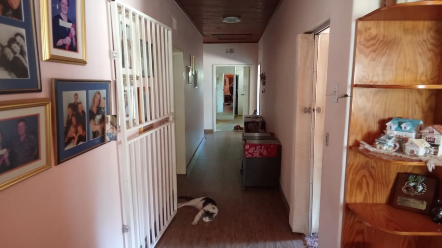 4 Bedroom Property for Sale in Theoville Gauteng