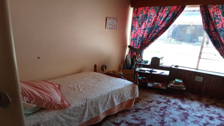 4 Bedroom Property for Sale in Theoville Gauteng