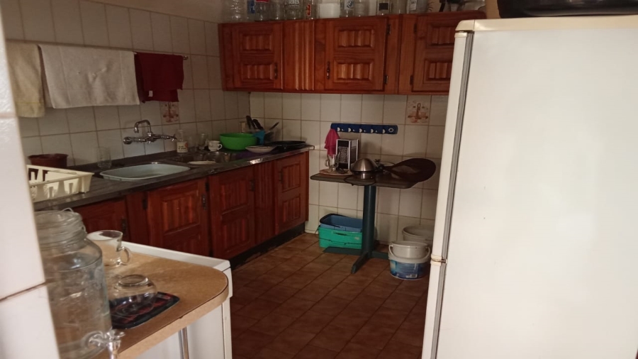 4 Bedroom Property for Sale in Theoville Gauteng