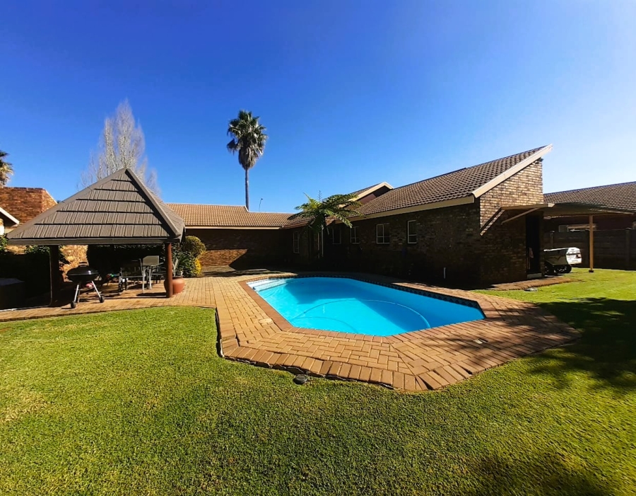 3 Bedroom Property for Sale in Meyerton Ext 6 Gauteng