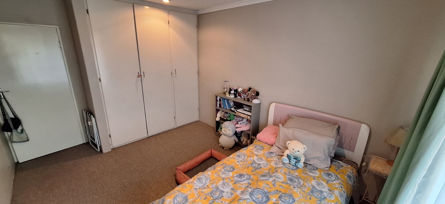 3 Bedroom Property for Sale in Die Wilgers Gauteng