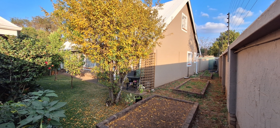 3 Bedroom Property for Sale in Die Wilgers Gauteng