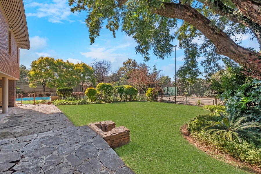 4 Bedroom Property for Sale in Birdhaven Gauteng