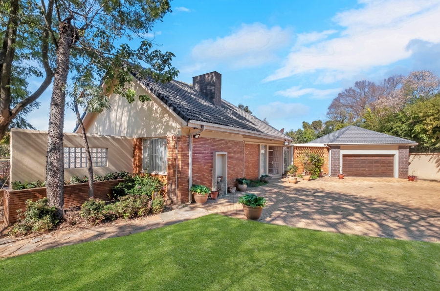4 Bedroom Property for Sale in Birdhaven Gauteng