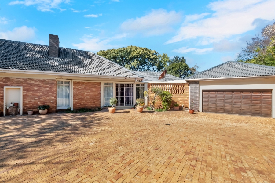 4 Bedroom Property for Sale in Birdhaven Gauteng
