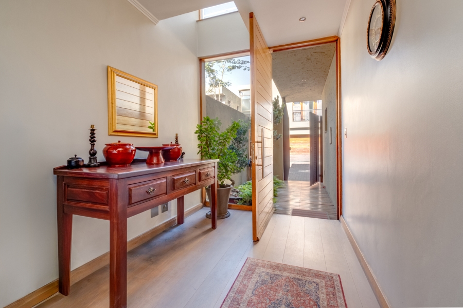 3 Bedroom Property for Sale in Woodmead Gauteng