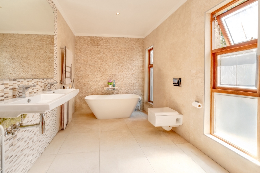 3 Bedroom Property for Sale in Woodmead Gauteng