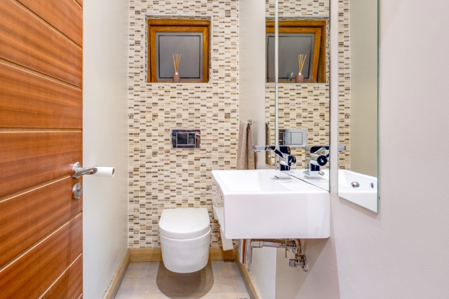 3 Bedroom Property for Sale in Woodmead Gauteng