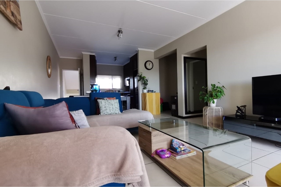 2 Bedroom Property for Sale in Greenstone Hill Gauteng