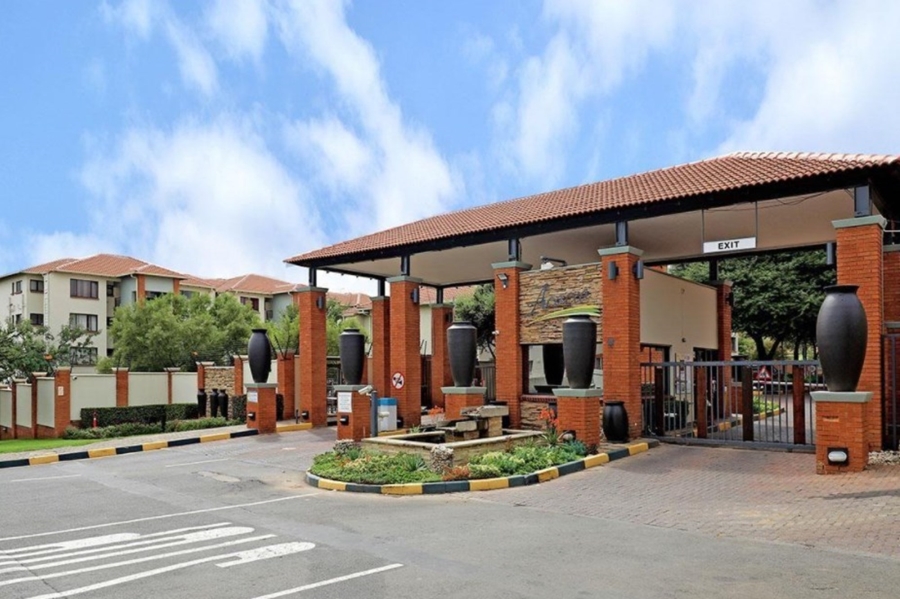 2 Bedroom Property for Sale in Greenstone Hill Gauteng